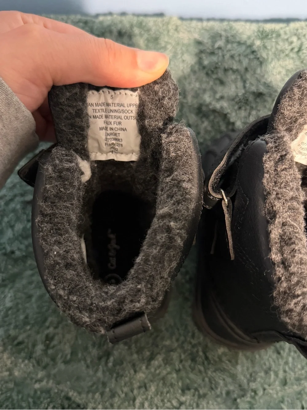 Cat & Jack BLACK Thermolite Waterproof Kids Hook and Loop Snow Boots size 5